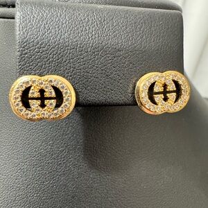 Beautiful studs fashion jewelry